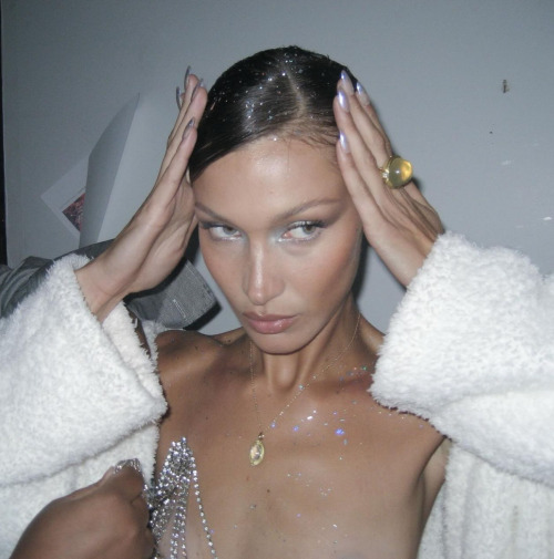 Bella Hadid For Orebella