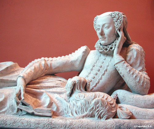 Funerary monument to Valentine Balbiani by Germain Pilon, 1574-1575