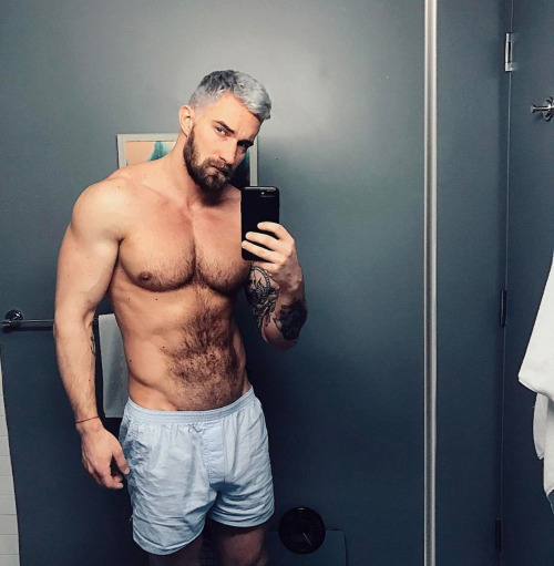sexymuscledads:   Unlimited Streaming at TitanMen.Com for Just ű.99! Click Here!      Check out Fort Troff for all the best sex toys and the best deals available!