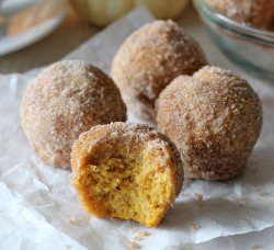 fullcravings:  Pumpkin Doughnut Holes