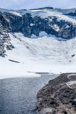 obsol:  obsol:   Kjerag tableland by Anton