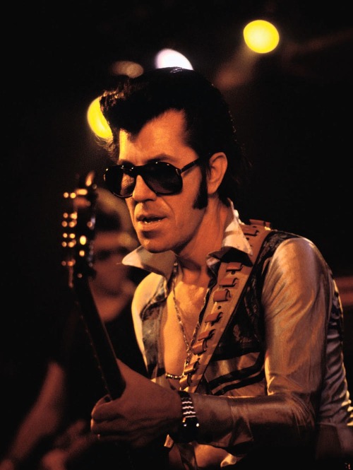 undergroundrockpress:Link Wray in 1978.Photo by Ebet Roberts.Born on this day 93 years ago: defini