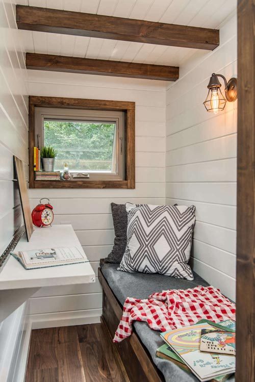 dreamhousetogo:  The Cedar Mountain by New Frontier Tiny Homes