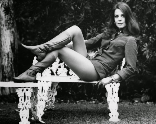 toneburst:Natalie Wood, 1970