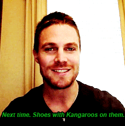 ohmygettingcrazy:    Team Flarrow Diaries: “Comic Books &amp; Pandas Shoes”