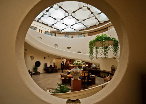 brodibecomingbrodi:  Frank Lloyd Wright’s V.C. Morris Gift Shop Building (1948) in San Francisco 