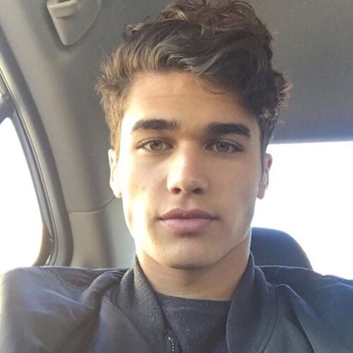 Hot guy selfie
