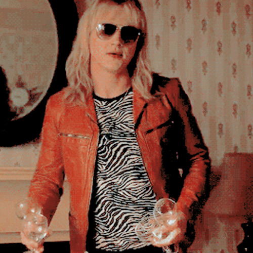 okeery:outfit appreciation →  ben hardy as roger taylor in bohemian rhapsody (2018)