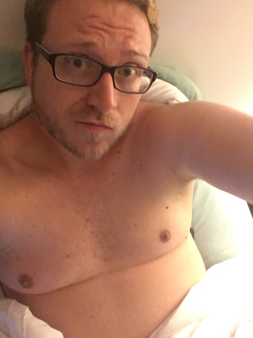 thefatzone:  gaymergrad86:  Today was awful, and I’m kind of having an emotional breakdown… but I took some selfies to feel better.   this cutie pie
