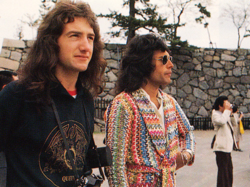 fuckyeahmercury:Queen in Japan – 1975