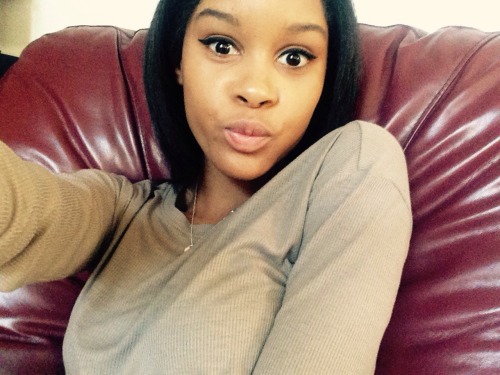 veryrvretrvpqueen:  today’s selfies ◼️◾️▪️