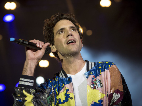 thecherrytree03:Mika a Radio Italia Live part3