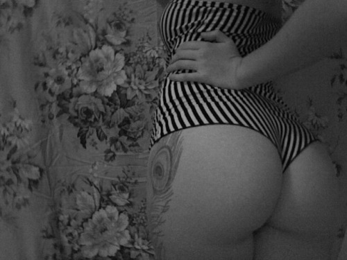 XXX Curves and Ink.. Corsets are good too... photo