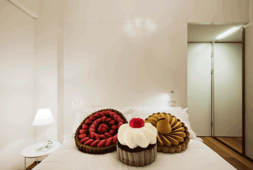 If you love sweets you must book a stay in the Sweet Room at the Maison Moschino located in Milan. T