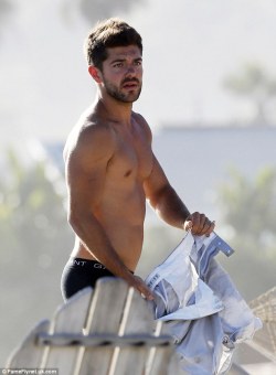 Eeeisme:  Sexy Alex Mytton 