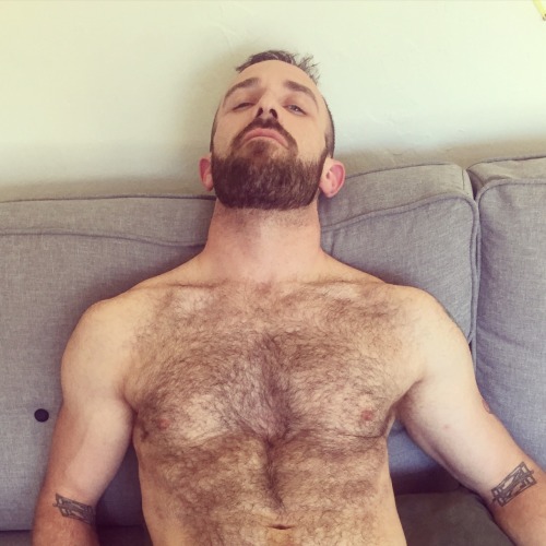 scotter81:  Sometimes after a long ride you’re just really horny!