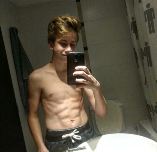 https://horniboisteenbois.tumblr.com/post/169222022293