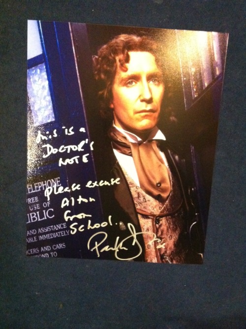 davidtennantstrainers:My son’s teacher is a Whovian and he missed three days of school to go to Gall