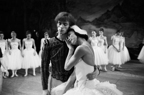 barcarole:Rudolf Nureyev and Margot Fonteyn in Swan Lake with the Wiener Staatsopernballett, 1966.