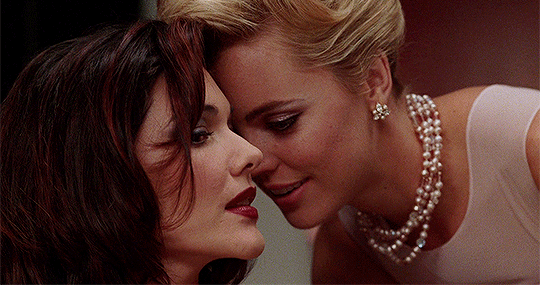 myellenficent:  Laura Harring and Melissa George in Mulholland Drive (2001) dir.