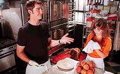 leepacey:  actor meme: character that made me fall in love— Ned the Pie Maker 