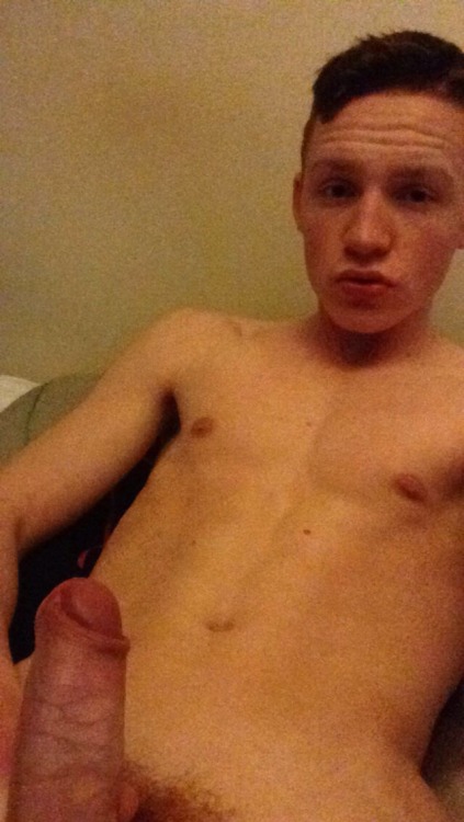 welshmeat83:  hothornylads:Horny 18 English lad  I’ve just died and gone to heaven <3