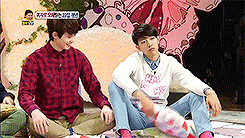 hallyuandrandom:  How men usually sit by Jungshin 
