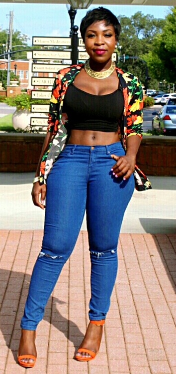 munnyb:  Source: blackandkillingit FOLLOW ME. *munnyb* 