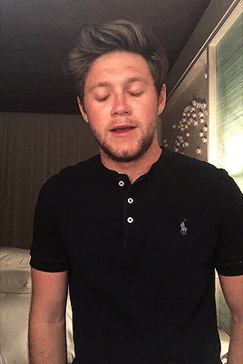 actualhumansunshine:   Niall’s special message, Julia Michaels x Teen Party | 08.02
