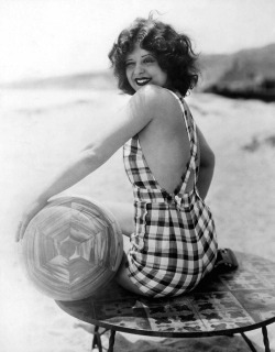 koshermuff:  Clara Bow 