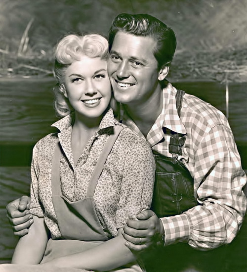 Doris Day and Gordon MacRae in By the Light of the Silvery Moon (1953)