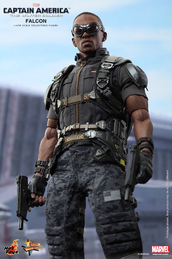 hot-toys-collectors:  MMS245 - Captain America : The Winter Soldier - Falcon Marvel