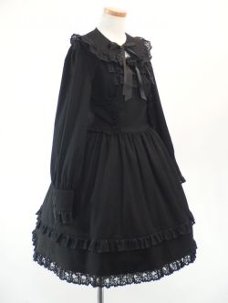 oldschool-lolita:  tinychinadeer:  metamorphose/付けえりOP http://usagiyouhinten.ocnk.net/product/8915  I really need this 