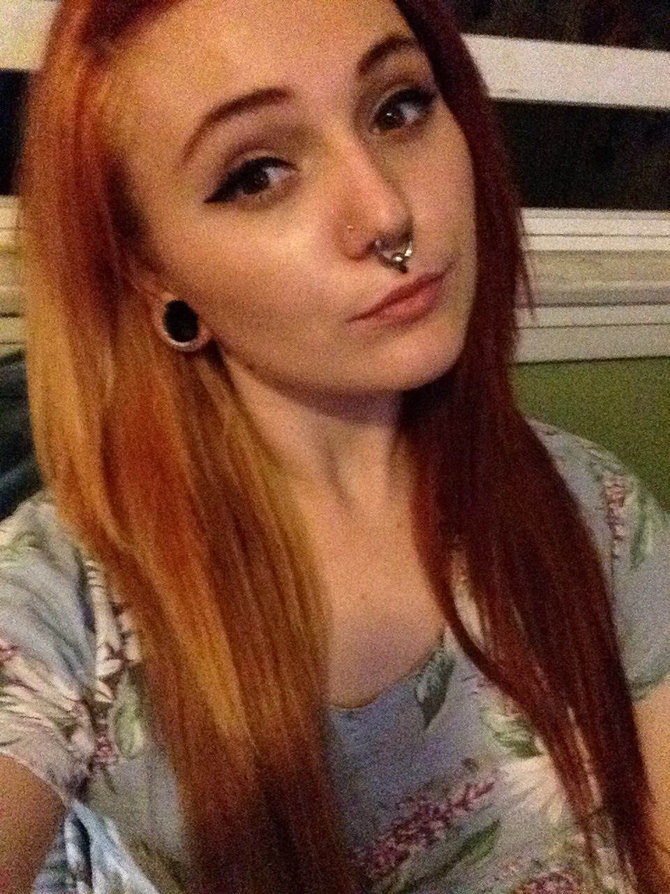 m0rphlne:  Hi!! Do you guys like my new hair?!!