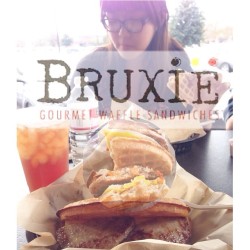 Sunday Brunch at Bruxie! #firsttime #foodgasm (at Bruxie)