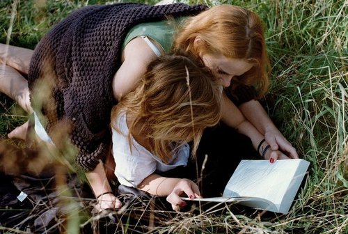 the-inspired-lesbian:  Lovely Lesbians ♡  