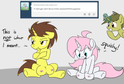 the yellow one is the (male) mod-pony of
