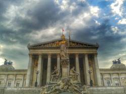 Peterauswien:parlament #Wien #Vienna #Austria #Europe #Sightseeing #Travel #Wanderlust