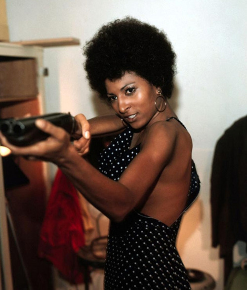 XXX Pam Grier dans Coffy de Jack Hill, 1973. photo