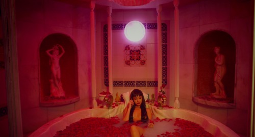 silkenscreen:Helter Skelter (2012) dir. Mika Ninagawa