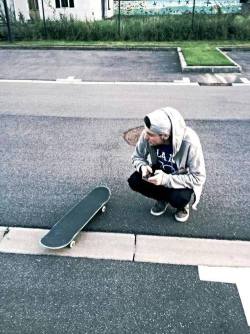 0bscuresky:   skate/urban blog  