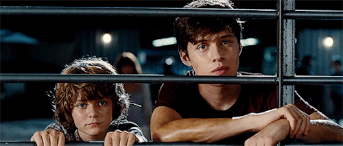 dylanobriyn:Nick Robinson as Zach Mitchell in   Jurassic World (2015)
