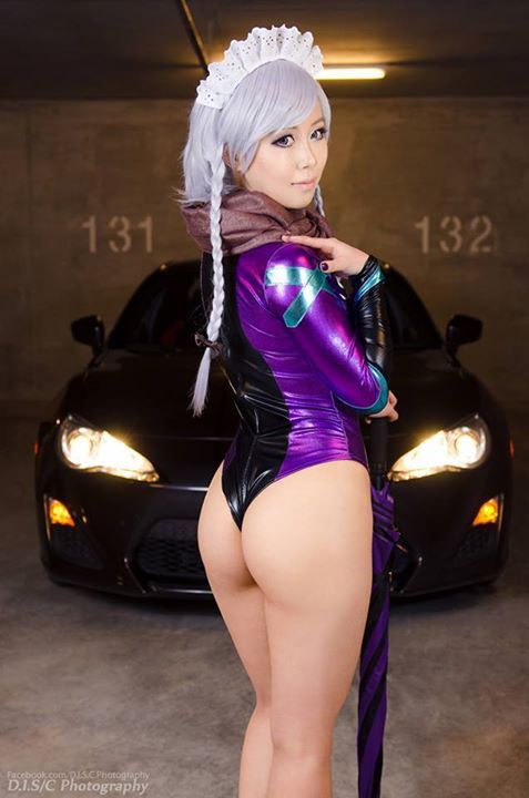 hottestcosplayer:  For the hottest cosplayers in on your dashboard everyday, Follow Us!