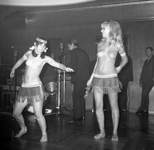 professorssite:The Ladybirds, a topless band from the ate 1960′s & early 70′s.  