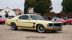 throttlestomper:  Ford Mustang Boss 302 [x]