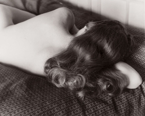 last-picture-show:Josef Breitenbach, Akt/Rücken (Nude/Back), 1950