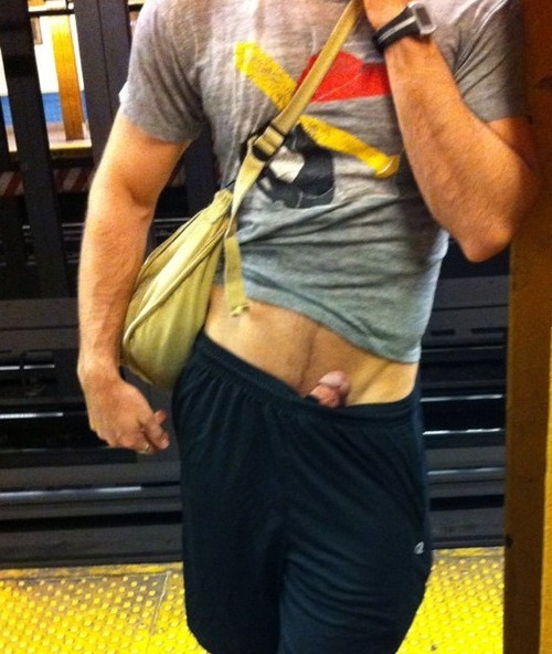 thefagmag:Private moments on public transport