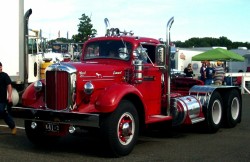 semitrckn:  Mack classic