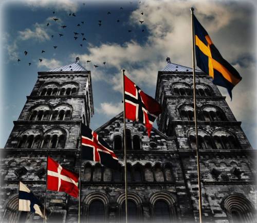 History of the Scandinavian Cross Flag (&ldquo;Nordic Cross&rdquo;)According to legend, the 