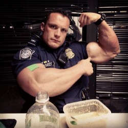 bigjoetex:  Handsome powerlifting cop Schmidt